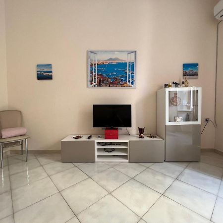 La Finestra Di Fronte Apartment Naples Exterior photo